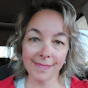 Meet your Posher, Nadia